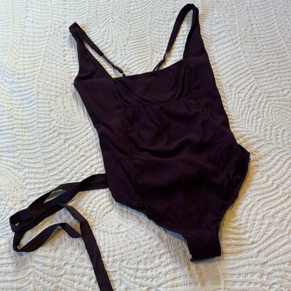 NWOT Free People Love to Love You Bodysuit XS Eggplant - Picture 2 of 10